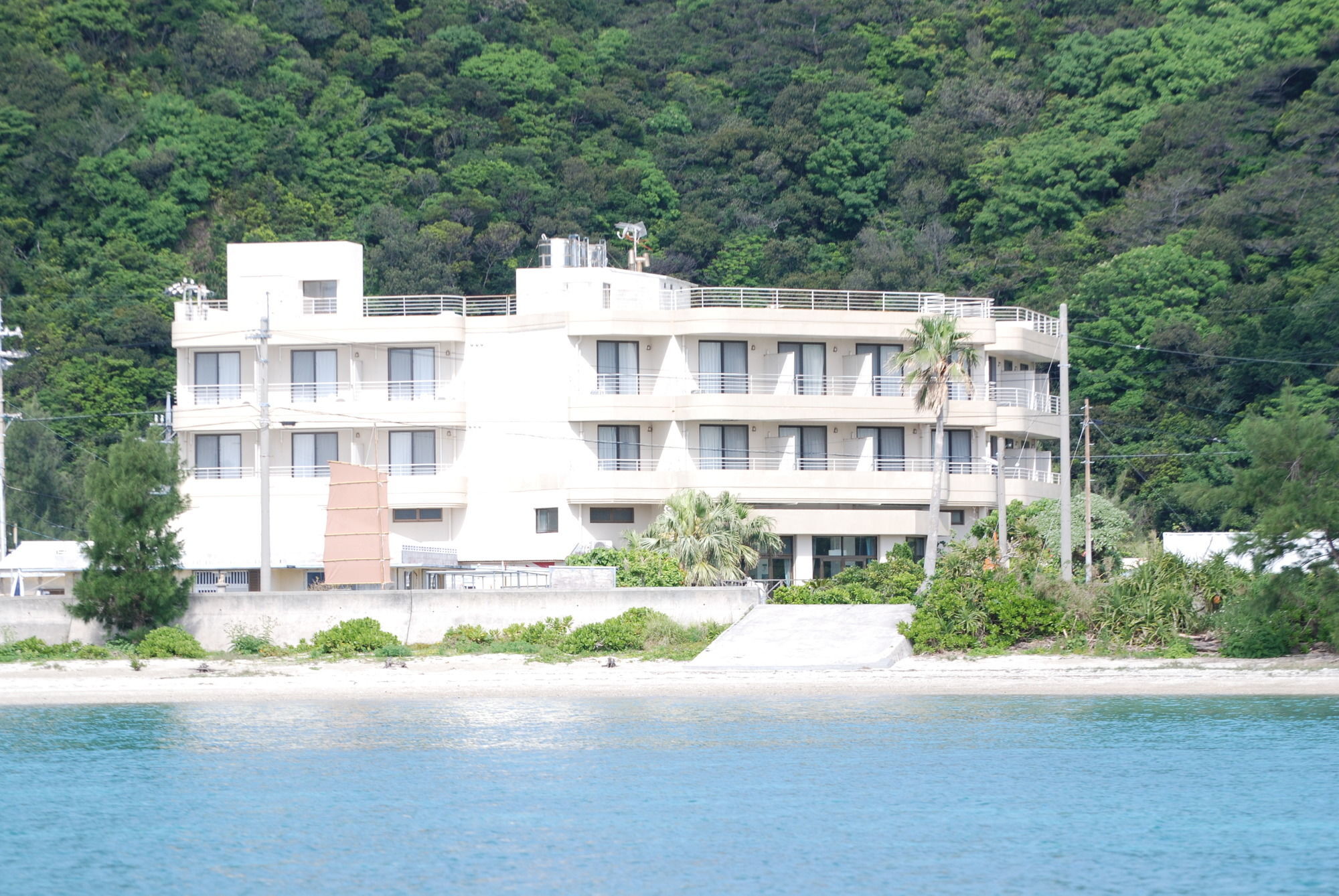 Kerama Beach Hotel Zamami Eksteriør bilde
